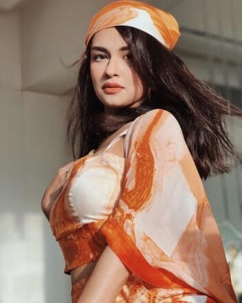 Avneet Kaur Income Net Worth