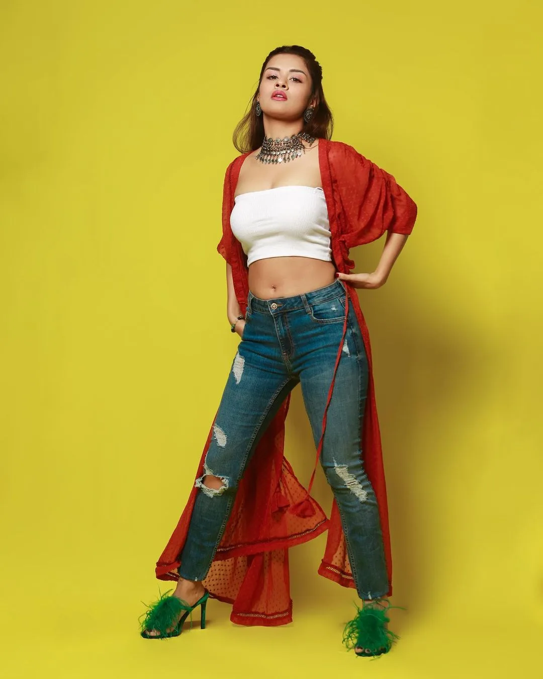 Avneet Kaur Physical Stats