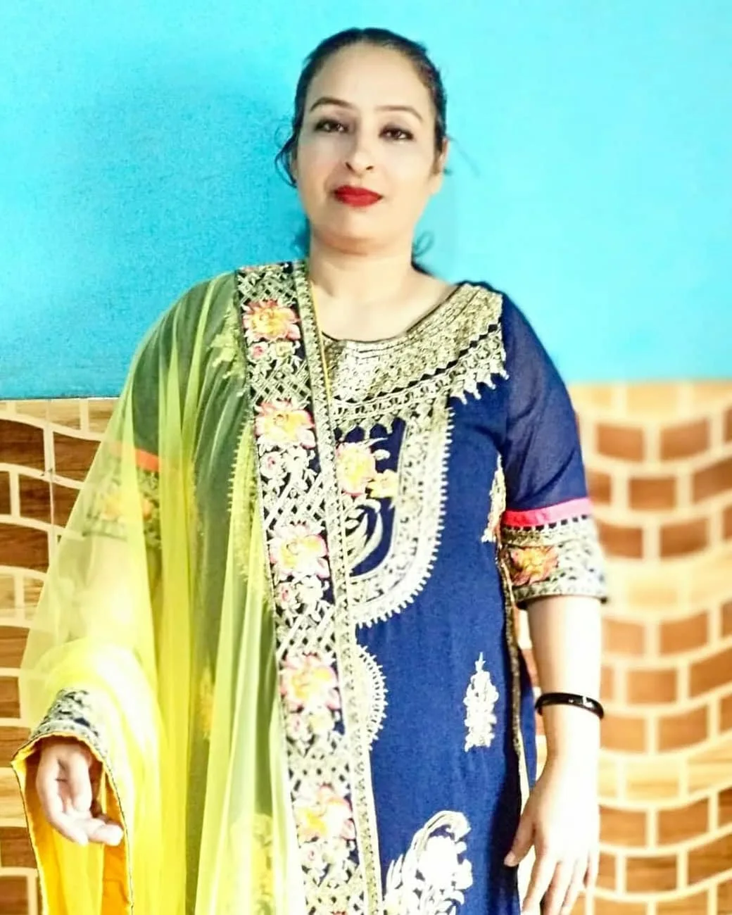 Ayesha Khan's Mother Ayesha Khan Mother