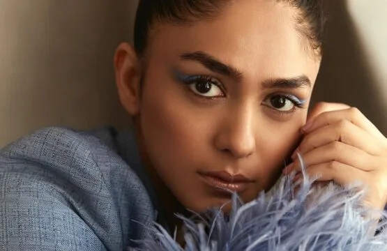 Mrunal Thakur Biography