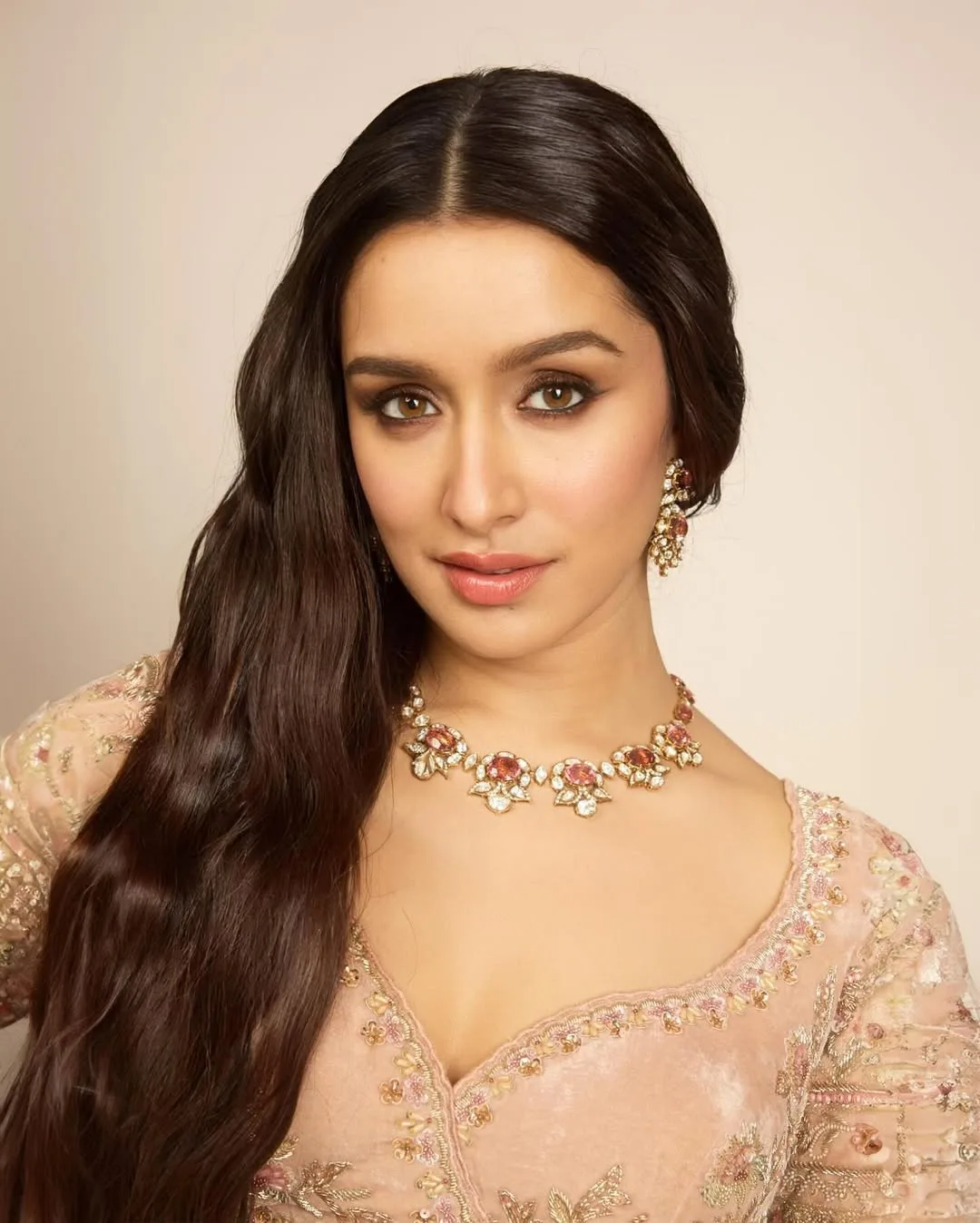Shraddha Kapoor Social Media links